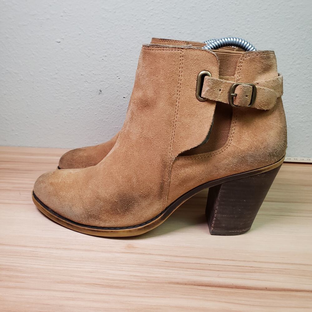 Lucky Brand Women's 9 Suede Leather Buckle Ankle Booties Camel Tan‎ Boho Western